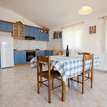 The Ana Apartment Komiza